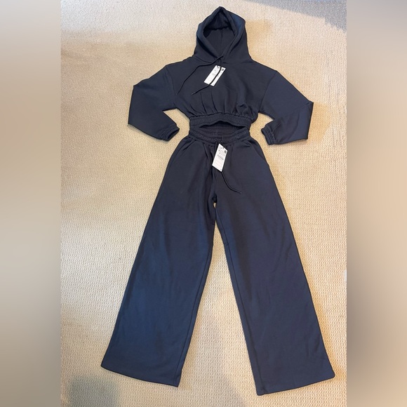 Zara long sleeve sweatsuit set with hoodie and wide legs size XS, S, M - Picture 2 of 7